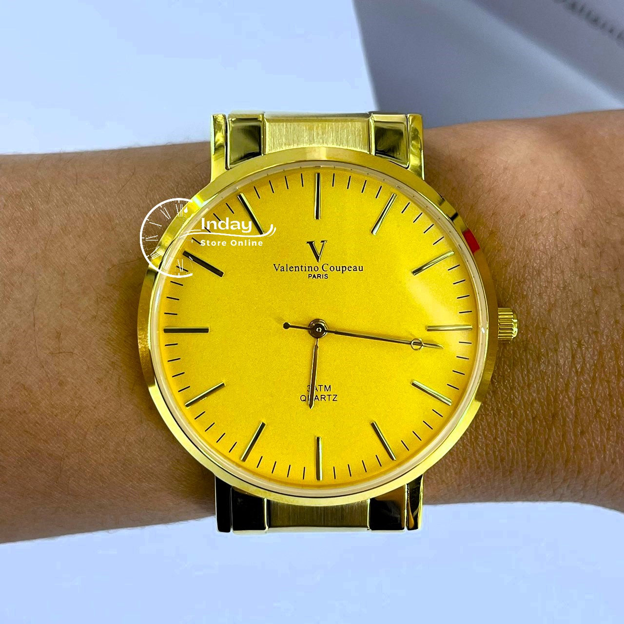 范倫鐵諾 古柏 Coupeau Men's Watch 61576AAKM Gold Tone Stainless Steel Band