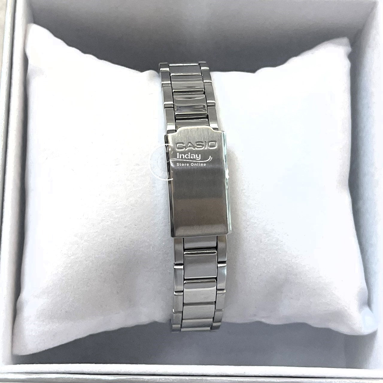 Casio Fashion Women's Watch LTP-1303D-7A Silver Stainless Steel Band Mineral Glass Triple-fold Clasp