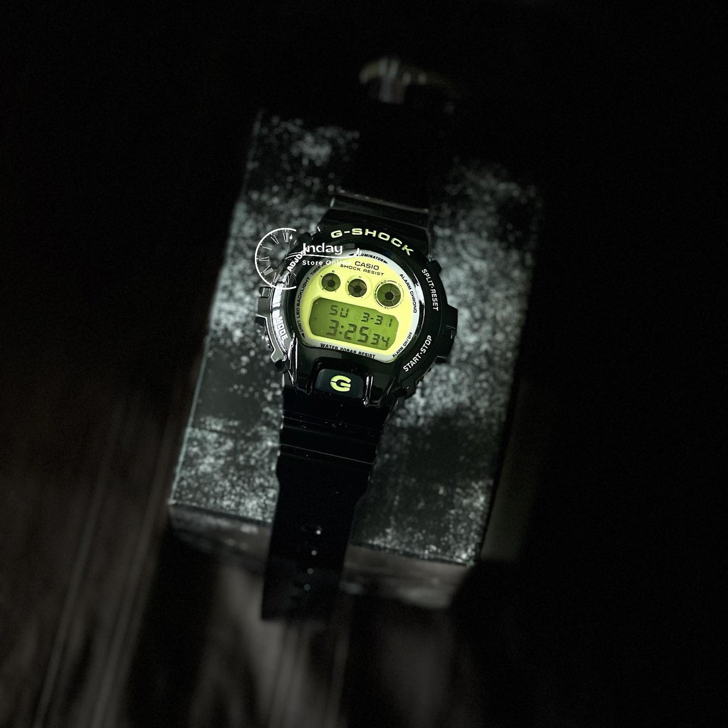 Casio G-Shock Men's Watch DW-6900RCS-1 Resin Band Mineral Glass Shock Resistant Battery Life: 5 Years