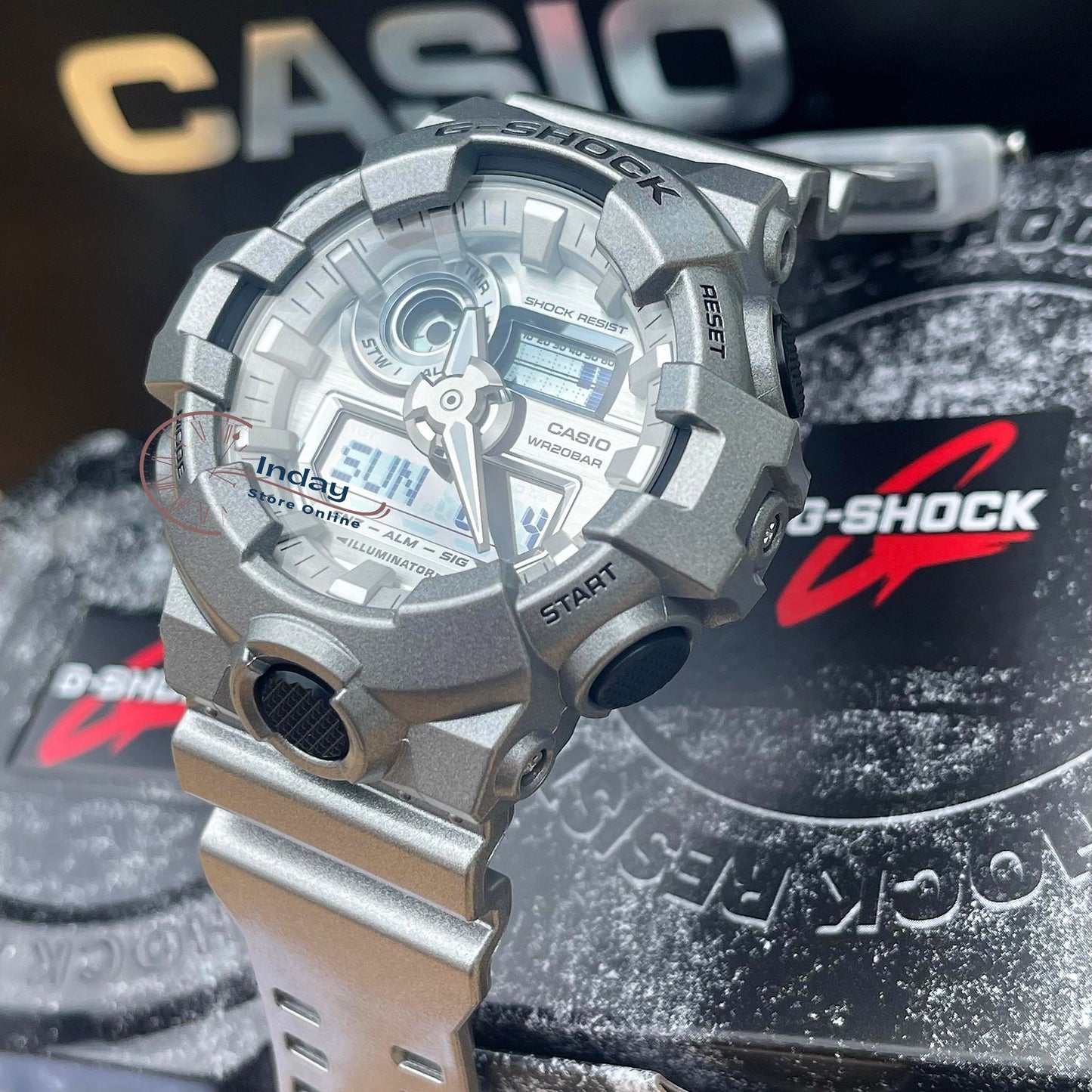 Casio G-Shock Men's Watch GA-700FF-8A Analog-Digital GA-700 Series Retro-Futuristic in Metallic Silver Vintage Visions