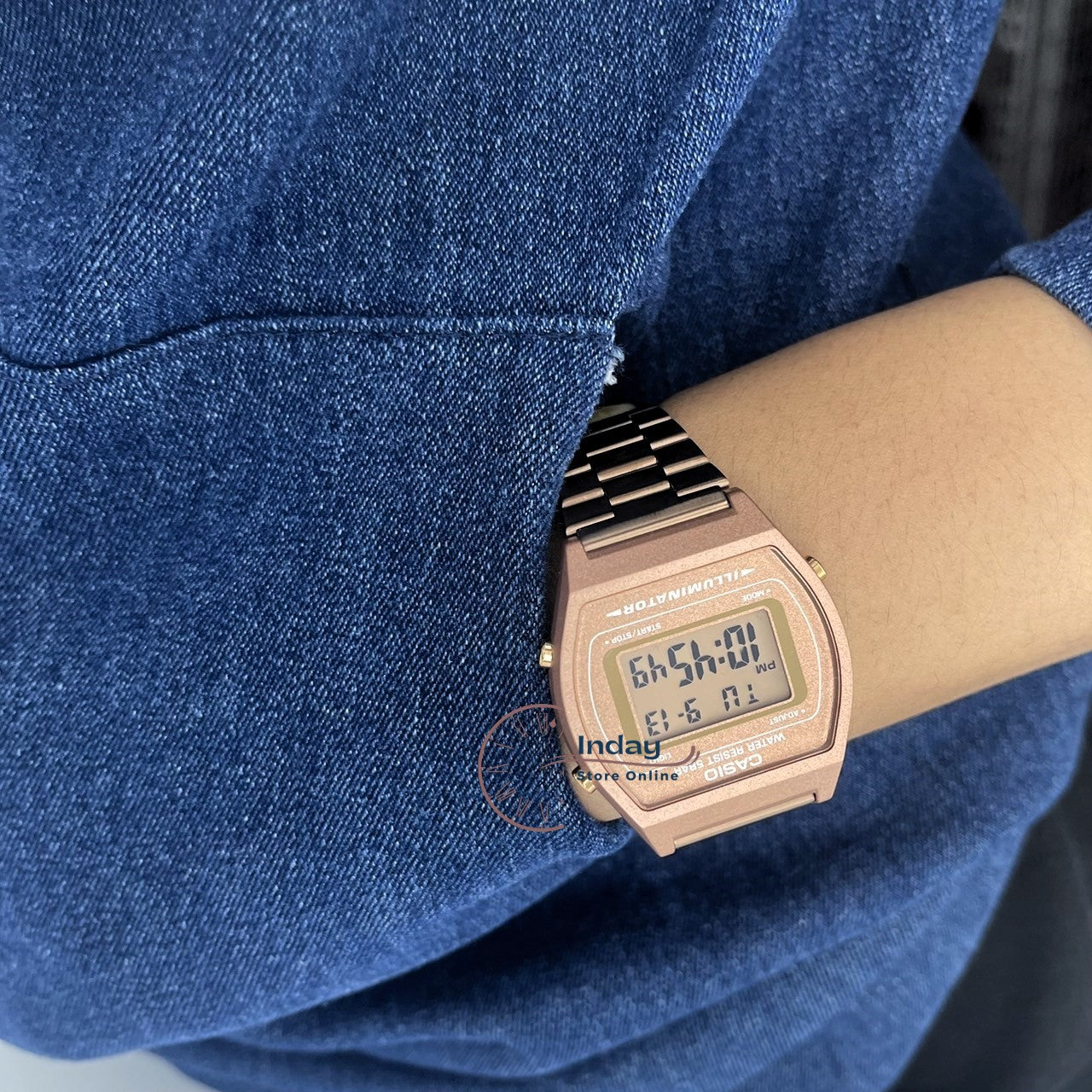 Casio Vintage Women's Watch B640WC-5A Rose Gold Plated Stainless Steel Self-adjustable Band