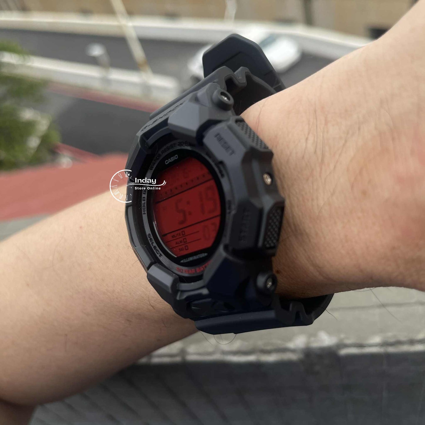 Casio G-Shock Men's Watch GD-010BBR-1 Shock Resistant Carbon Core Guard Structure Battery Life: 10 years
