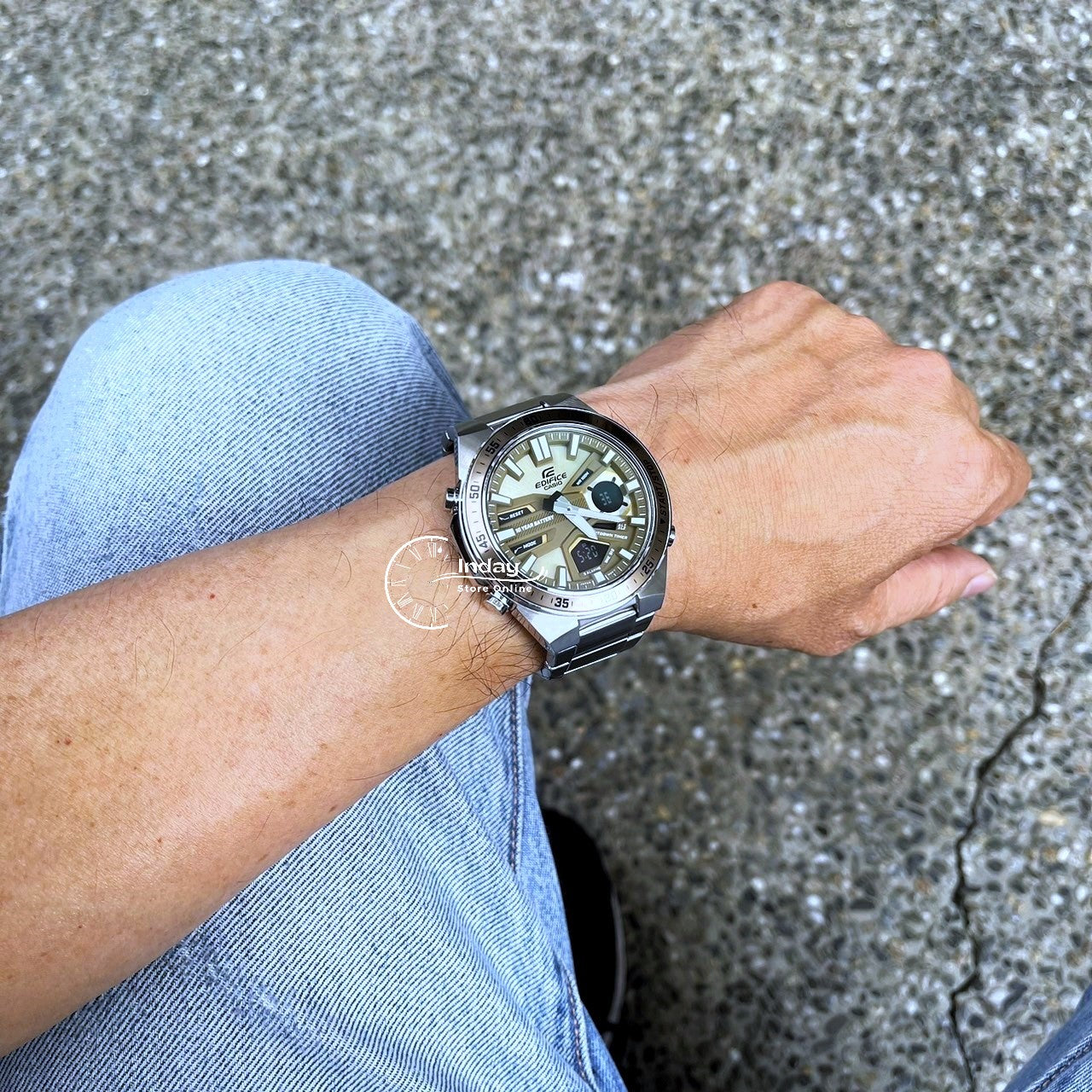 Casio Edifice Men's Watch EFV-C110D-5A Analog-Digital Stainless Steel Band Mineral Glass 10 years Battery Life