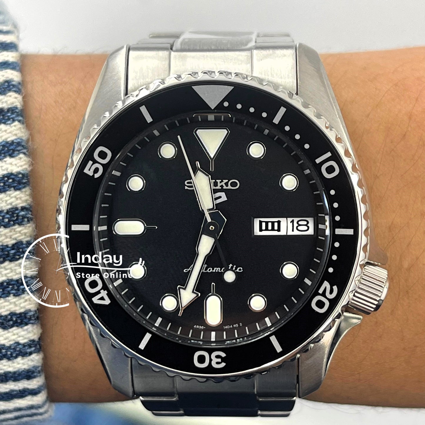 Seiko Automatic Women's Watch SRPK29K1 Seiko 5 Sports SKX Mid-Sized
