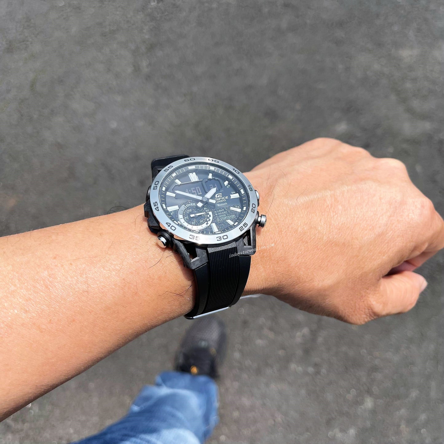 Casio Edifice Men's Watch ECB-40P-1A Edifice Sospensione Mobile link Bluetooth