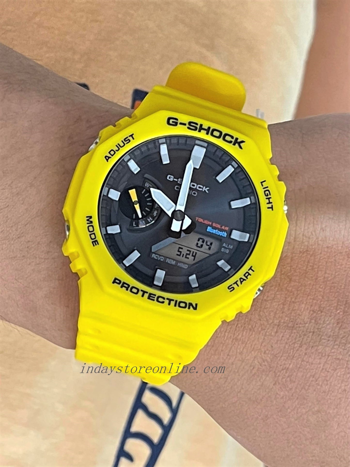 Casio G-Shock Men's Watch GA-B2100C-9A Analog-Digital 2100 Series Smartphone Link and Tough Solar power