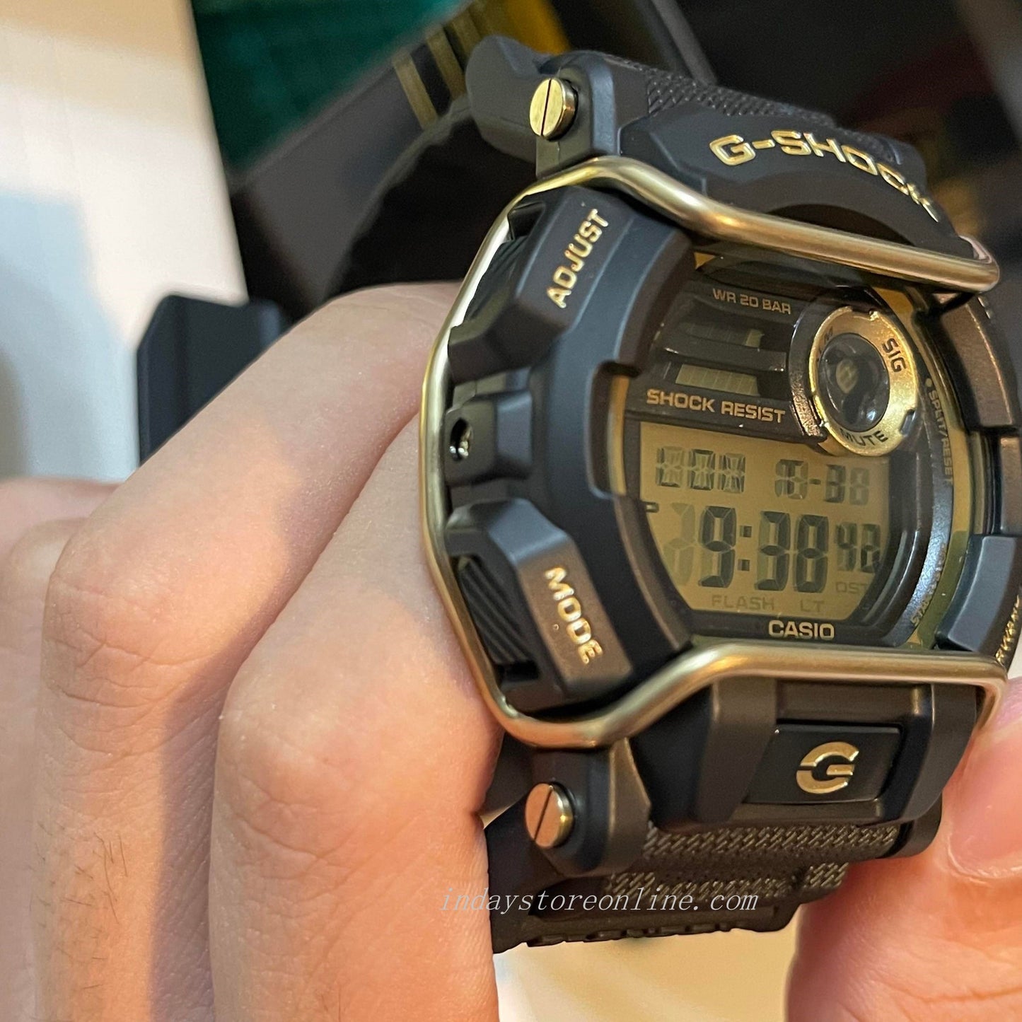Casio G-Shock Men's Watch GD-400GB-1B2 Digital GD-400 Series Sporty Design Black and Gold Color