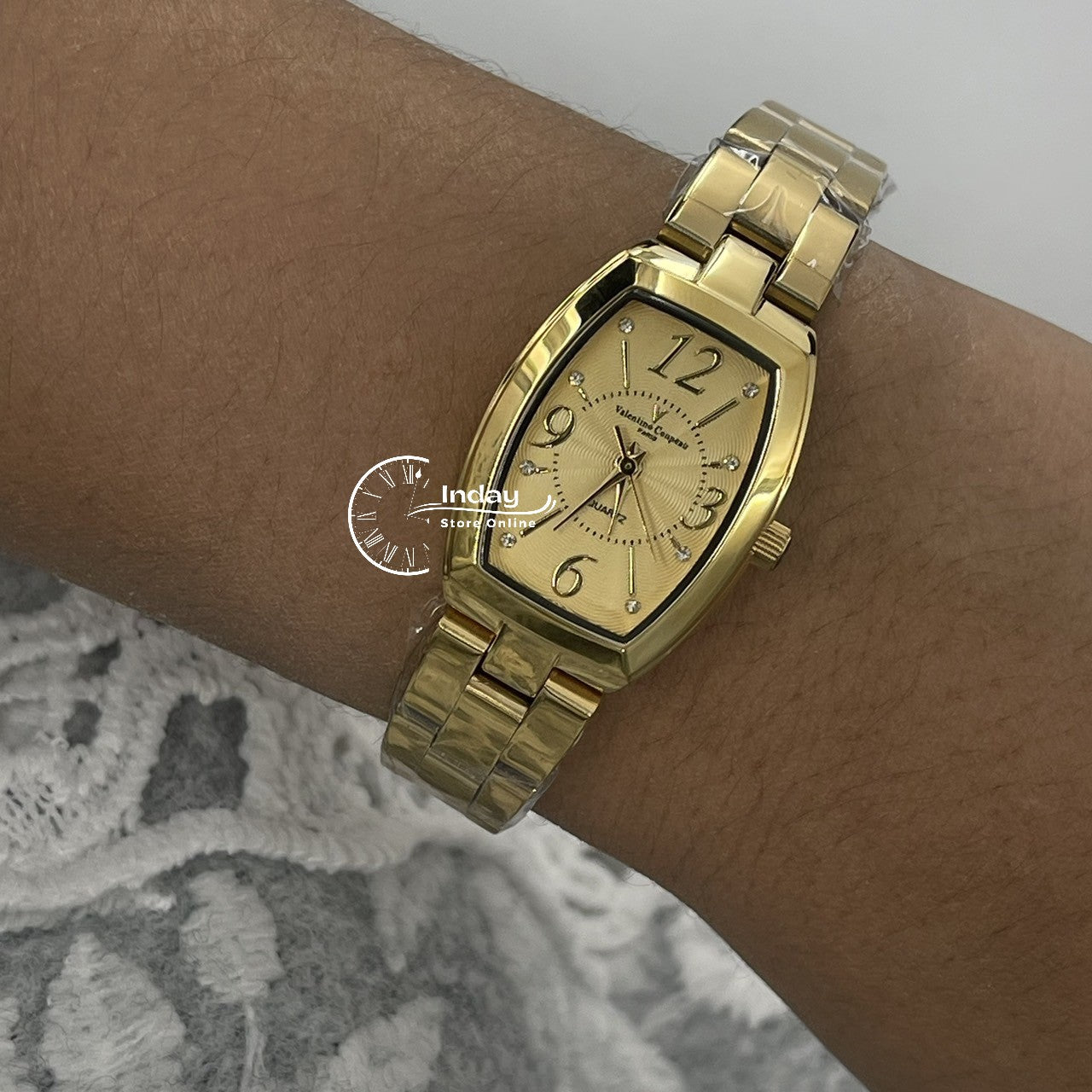 范倫鐵諾 古柏 Coupeau Women's Watch 61268KG-9 Gold Tone Stainless Steel Band