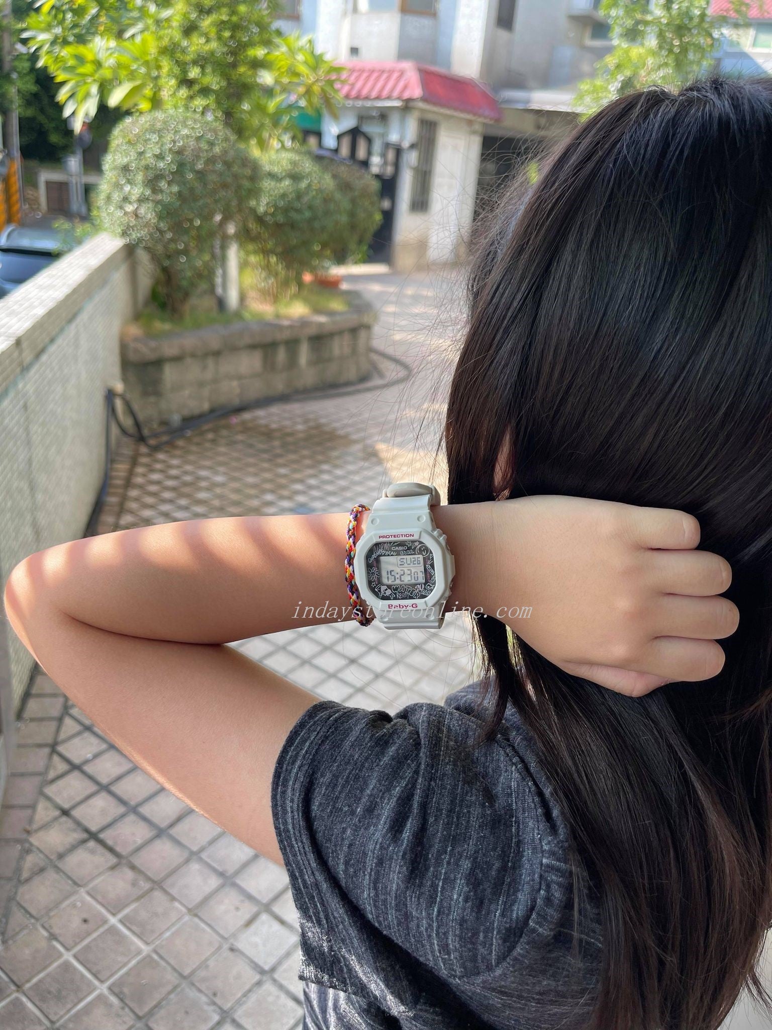 【新品最新作】CASIO ベビージー Face Graffiti レディース BGD-560SK-1JF 腕時計 新品 女性 ブラック 未使用品 その他