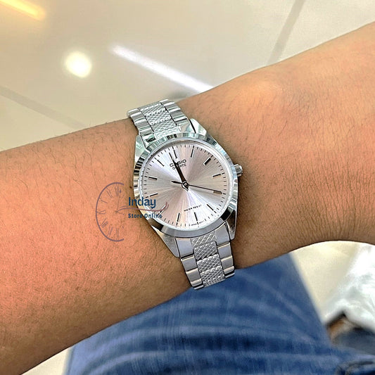Casio Fashion Women's Watch LTP-1274D-7A Silver Stainless Steel Band Mineral Glass Triple-fold Clasp