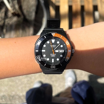 Casio Analog Men's Watch  MRW-230H-1E4