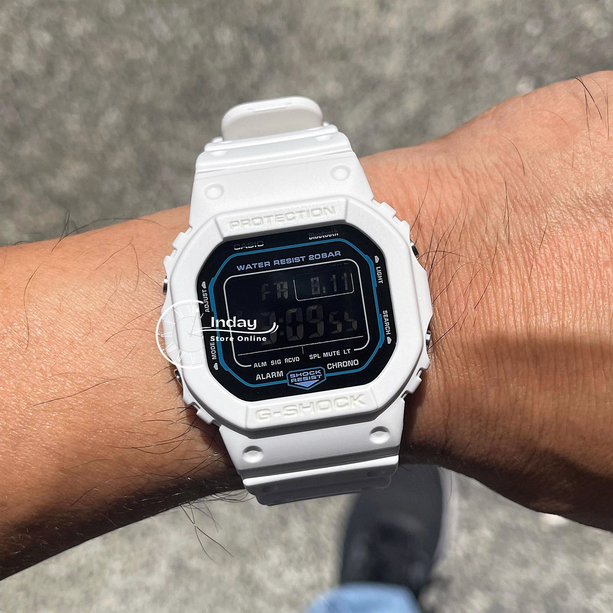 G shock sale square white