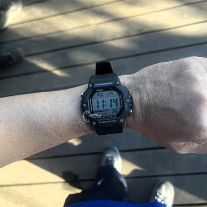 Casio Digital Men's Watch AE-1600H-1A Resin Band Resin Glass Battery Life: 10 years