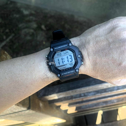 Casio Digital Men's Watch AE-1600H-1A Resin Band Resin Glass Battery Life: 10 years