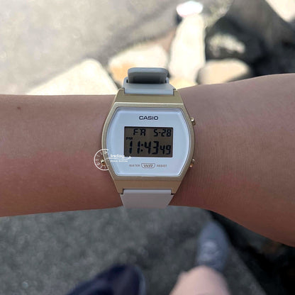 Casio Digital Women's Watch LW-204-9A Resin Glass Resin Band Battery Life: 3 Years