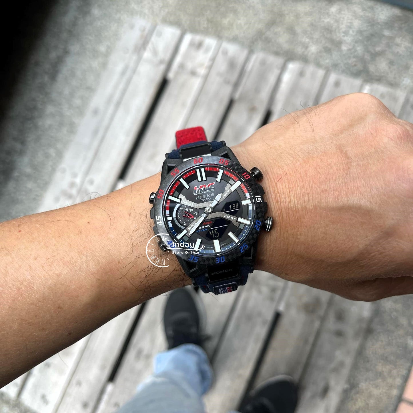 Casio Edifice Men's Watch ECB-2000HR-1A SOSPENSIONE Honda Racing Collaboration Mobile Link Bluetooth Tough Solar