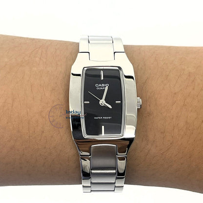 Casio Fashion Women's Watch LTP-1165A-1C2 Silver/Black Stainless Steel Band Mineral Glass