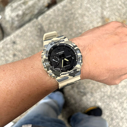 Casio G-Shock Men's Watch GA-2100CM-5A Mineral Glass Shock Resistant
Carbon Core Guard Structure Battery Life: 3 Years