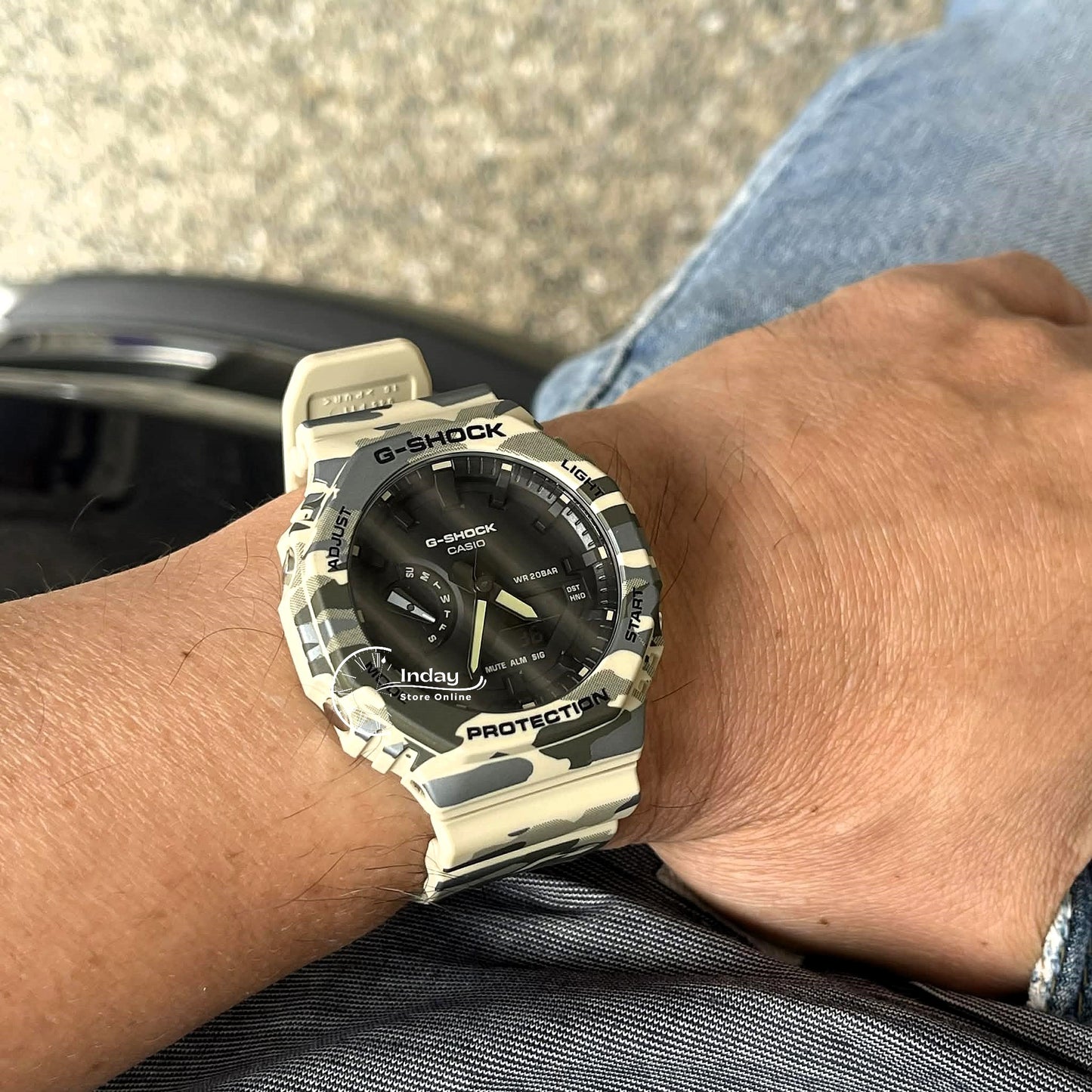 Casio G-Shock Men's Watch GA-2100CM-5A Mineral Glass Shock Resistant
Carbon Core Guard Structure Battery Life: 3 Years