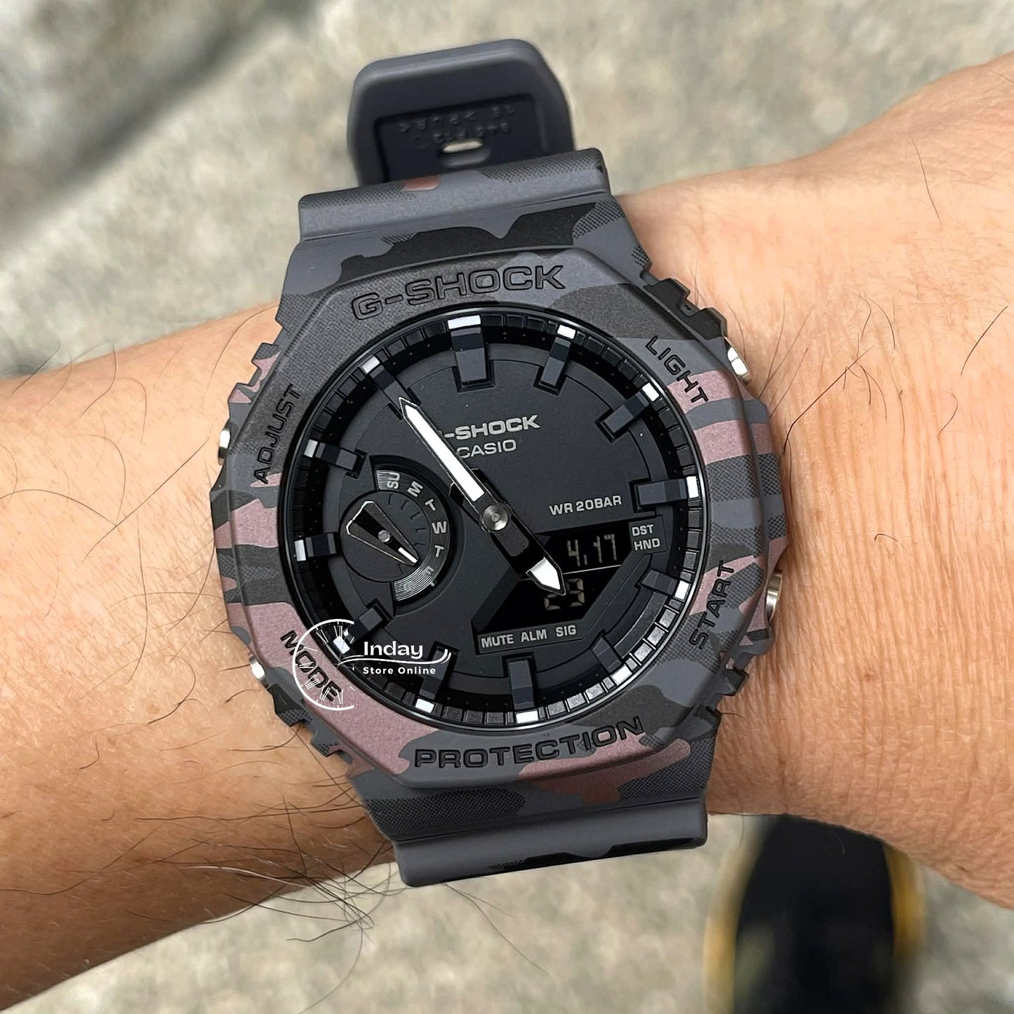 Casio G-Shock Men's Watch GA-2100CM-8A Mineral Glass Shock Resistant
Carbon Core Guard Structure Battery Life: 3 Years