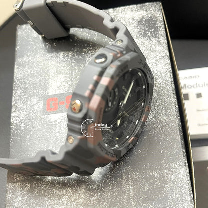 Casio G-Shock Men's Watch GA-2100CM-8A Mineral Glass Shock Resistant
Carbon Core Guard Structure Battery Life: 3 Years