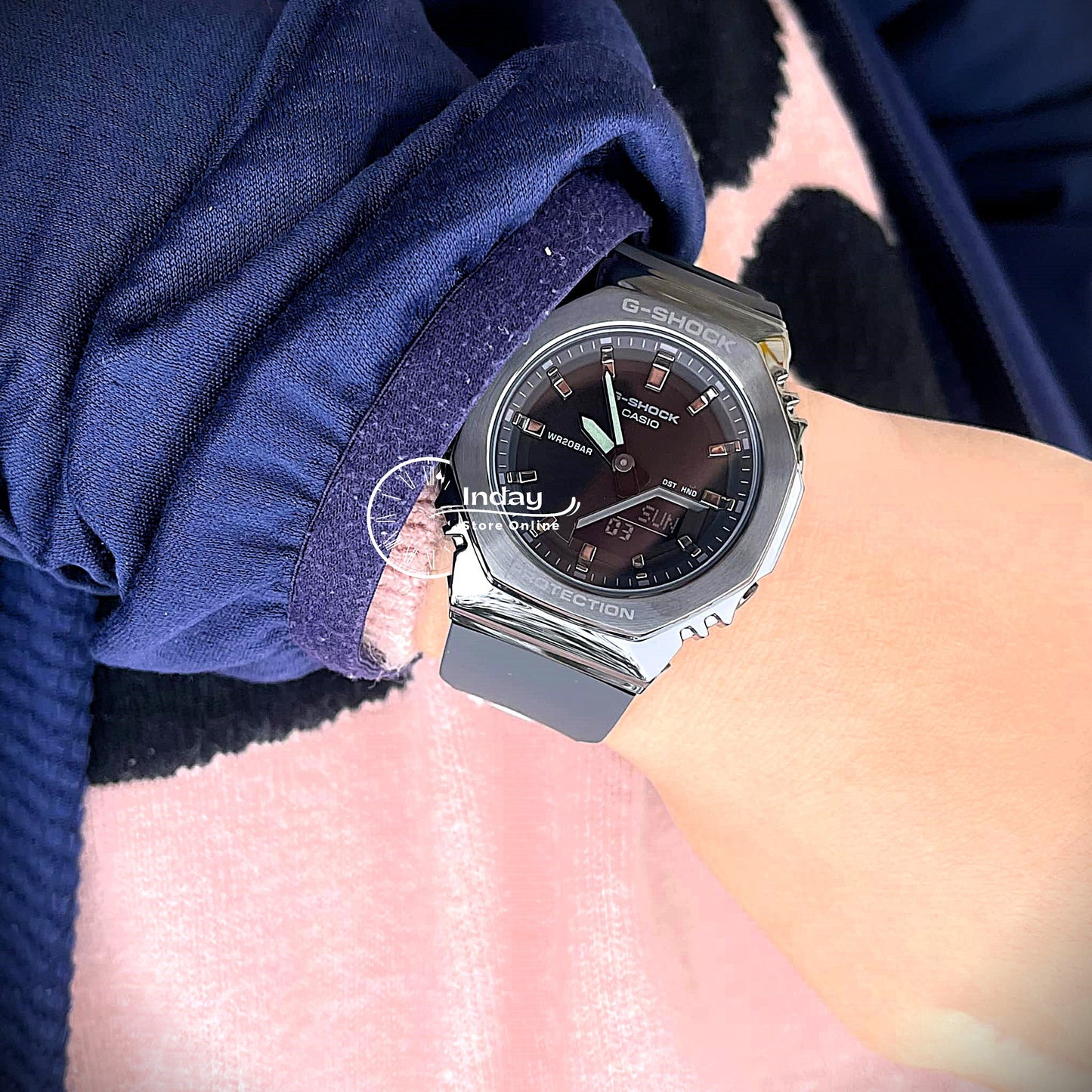 Casio G-Shock Women's Watch  GM-S2110B-8A Resin Band Mineral Glass Shock Resistant