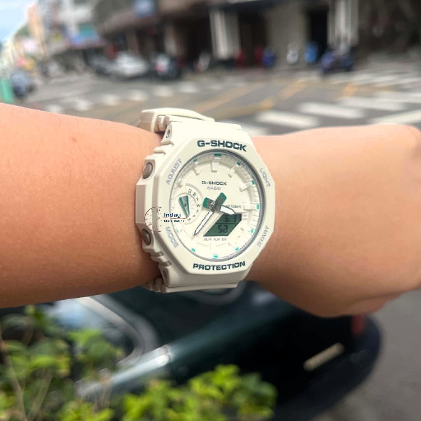 Casio G-Shock Women's Watch GMA-S2100GA-7A Analog-Digital Shock Resistant Carbon Core Guard Structure