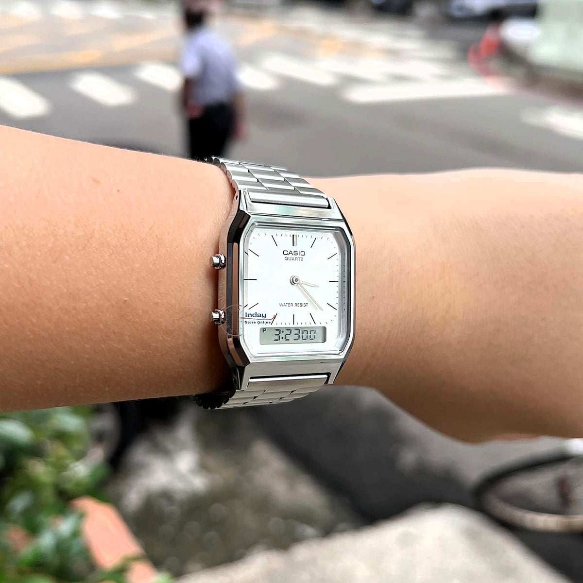 Casio Vintage Unisex Watch AQ-230A-7AMQY Resin Glass Stainless Steel Band Adjustable Clasp Battery Life 3: Years