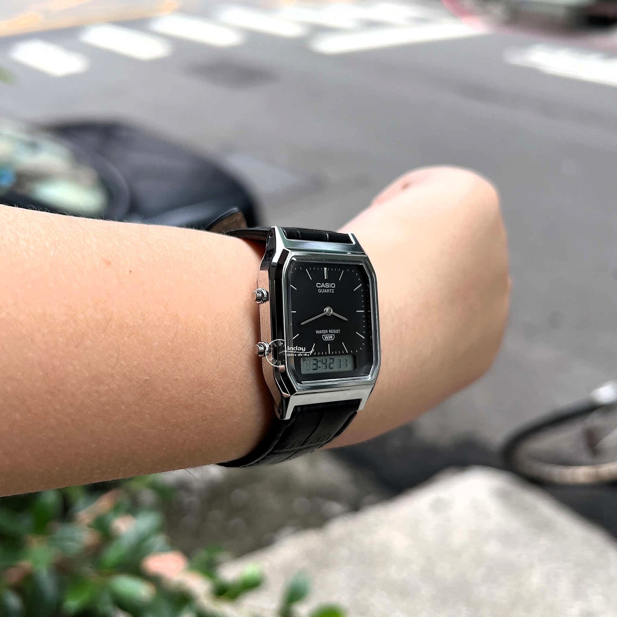Casio Vintage Unisex Watch AQ-230EL-1A Resin Glass Genuine Leather Band Battery Life 3 Years