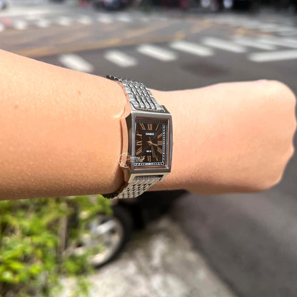 Casio Women's Watch LTP-B190D-1B Mineral Glass Classic Design Stainless Steel Band Adjustable Clasp Battery Life: 3 Years