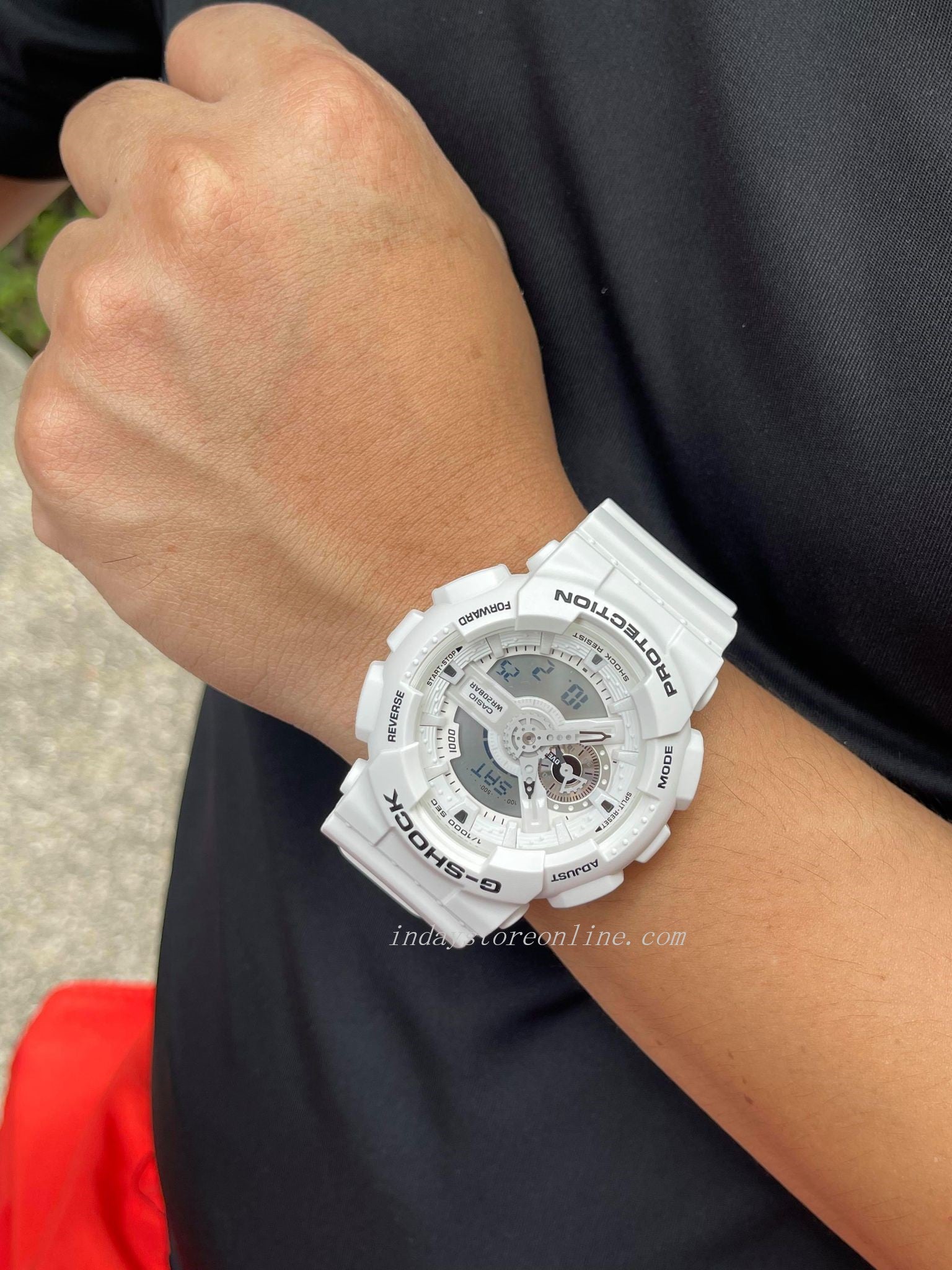 Casio G-Shock Men's Watch GA-110MW-7A Analog-Digital Antimagnetic