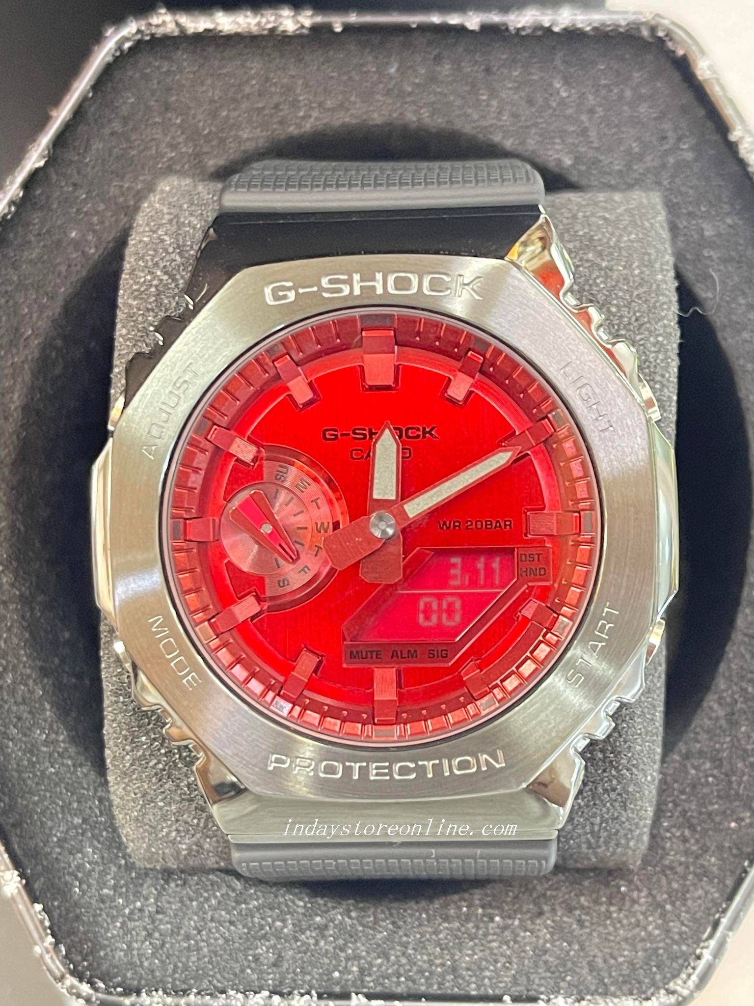 Casio G-Shock Men's Watch GM-2100B-4A Analog-Digital GM-2100 Series  Neobrite Shock Resistant Mineral Glass