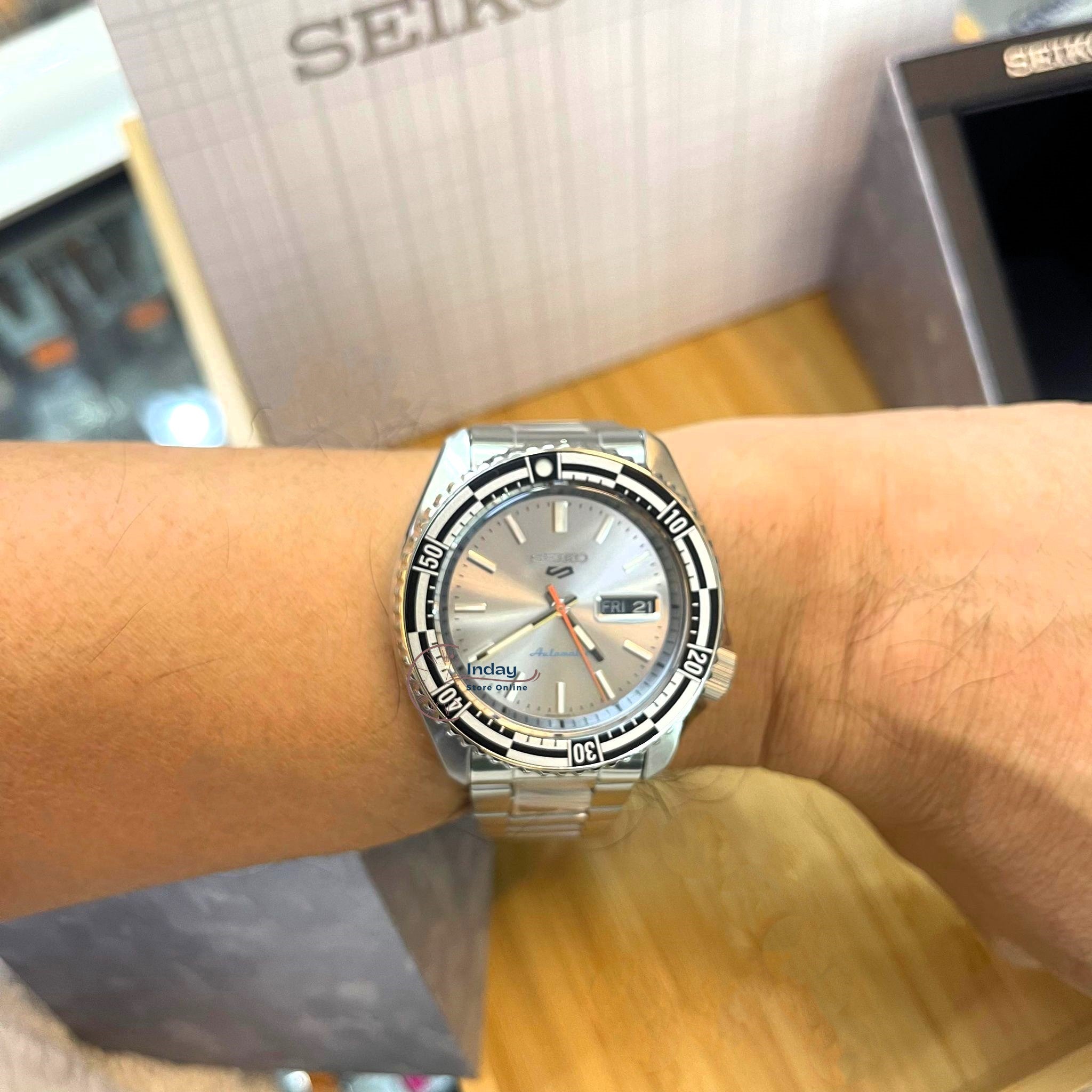 Casio sales seiko 5