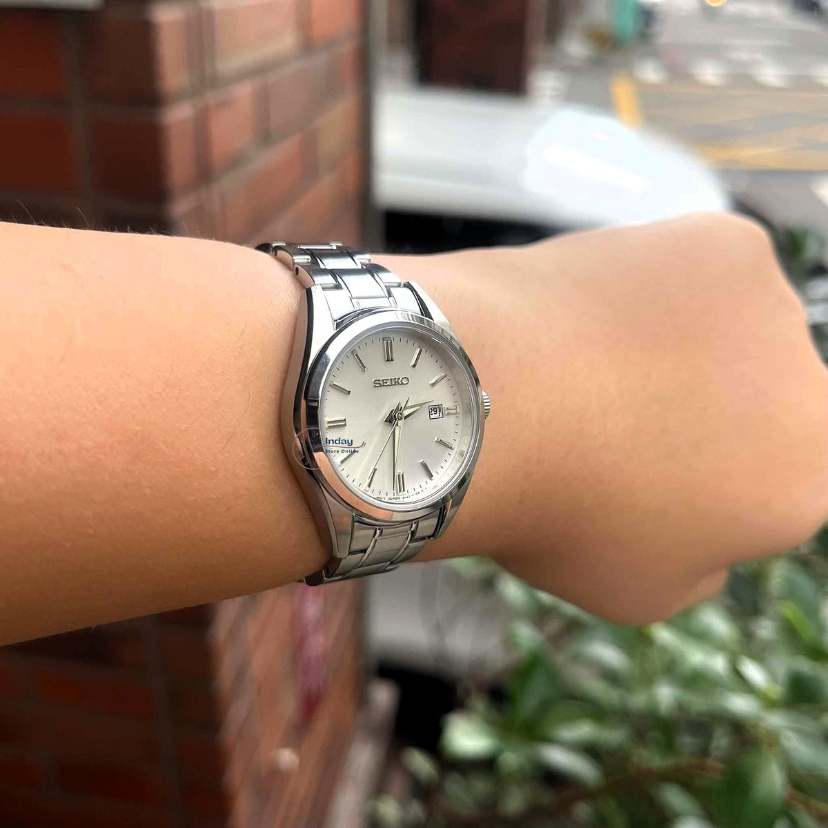 Seiko Women's Battery Operated Watch SUR633P1 Sapphire Crystal Luminous Stainless Steel Band Battery Life 3 Years