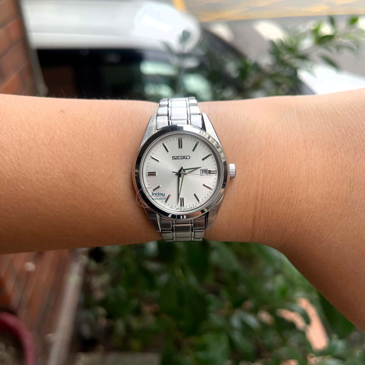 Seiko Women's Battery Operated Watch SUR633P1 Sapphire Crystal Luminous Stainless Steel Band Battery Life 3 Years