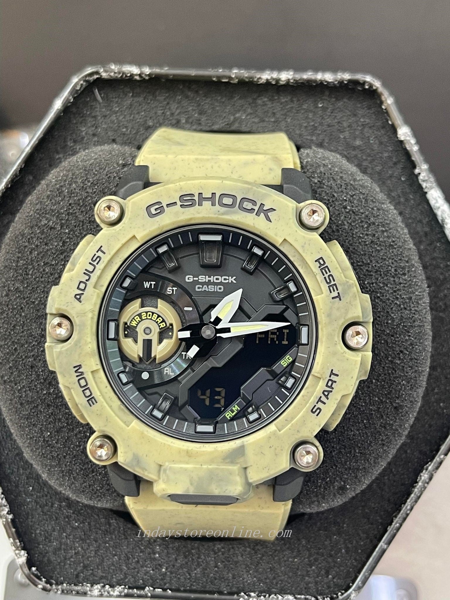 Casio G-Shock Men's Watch GA-2200SL-5A Analog-Digital GA-2200 