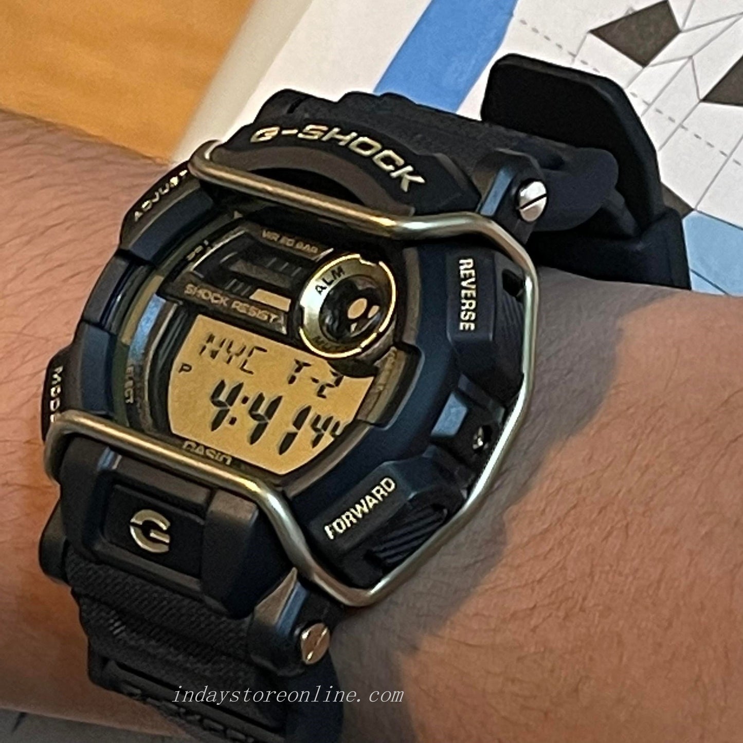 Casio G-Shock Men's Watch GD-400GB-1B2 Digital GD-400 Series Sporty Design Black and Gold Color